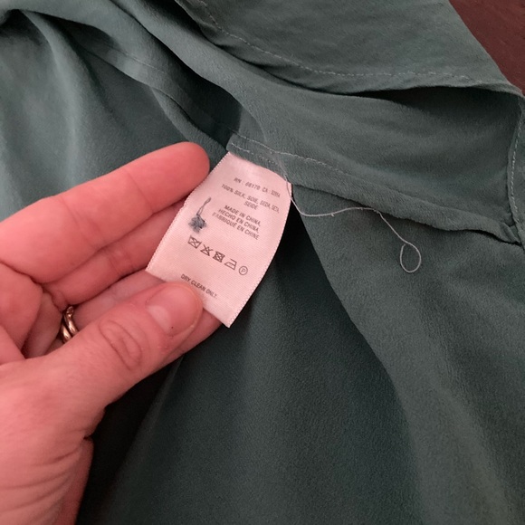 Anthropologie Juni silk blouse xs petite - Picture 5 of 9